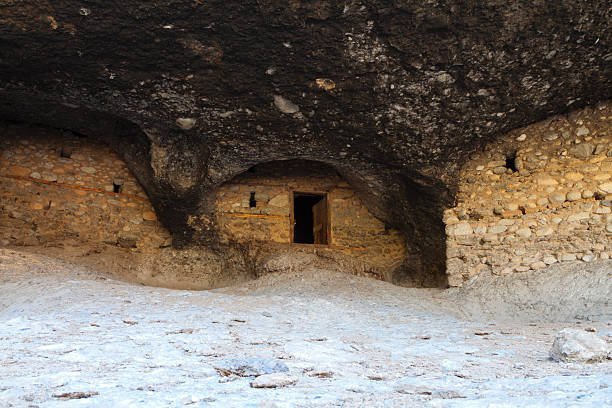 istock Old cavernous settlement at Meteora, Greece 154161472