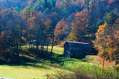 View of mountains in West Virginia during autumn time while the leaves change color