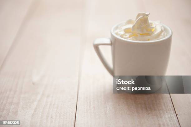 Foto de Café Com Creme e mais fotos de stock de Chocolate quente - Chocolate quente, Batido, Cobertura para sobremesa