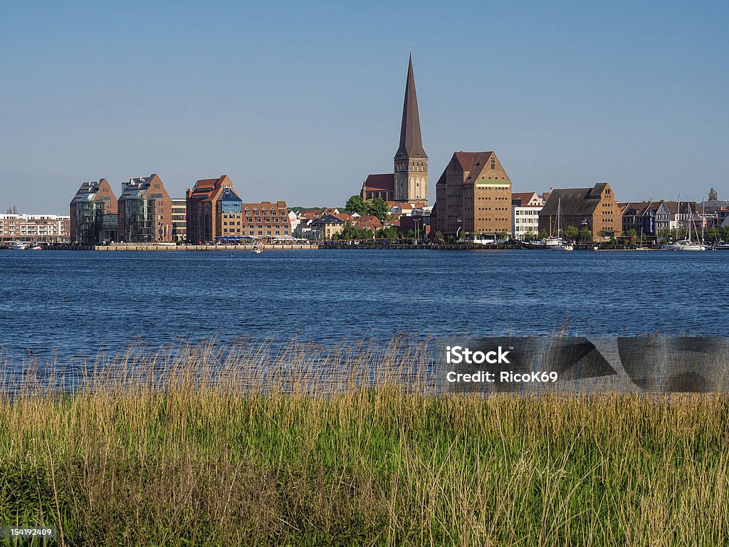 Vista de Rostock - Foto de stock de Arquitetura royalty-free