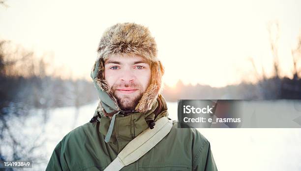 冬のポートレート - 1人のストックフォトや画像を多数ご用意 - 1人, 20代, ウィンターコート