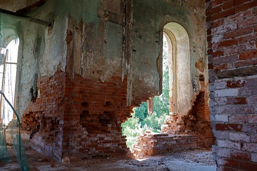 destroyed buildings and houses