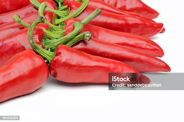Red Hot Peppers - Fotografias de stock e mais imagens de Agricultura - Agricultura, Biologia, Comida