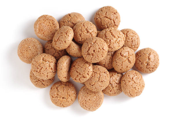istock Italian apricot cookies 1542178819