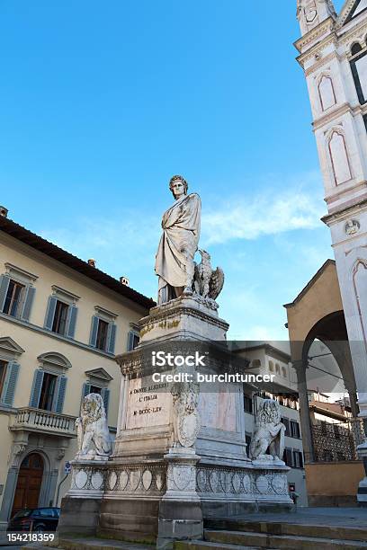 Estatua De Dante En El Piazza Di Santa Croce Florencia Foto de stock y más banco de imágenes de Arquitectura