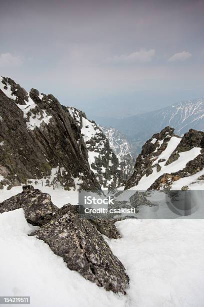 I Monti Degli Alti Tatra - Fotografie stock e altre immagini di Alpinismo - Alpinismo, Ambientazione esterna, Area selvatica