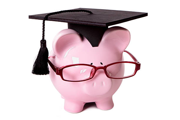 istock Graduate Piggy Bank 154223603
