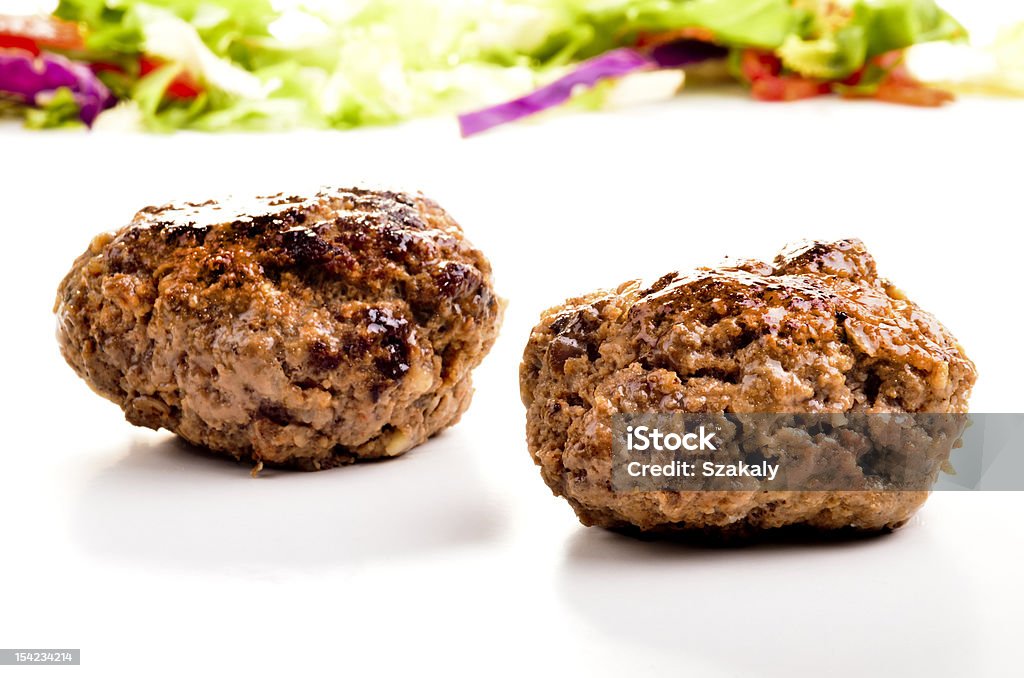 홈메이트 고기류 공 및 샐러드 백그라운드에서 - 로열티 프리 건강한 식생활 스톡 사진