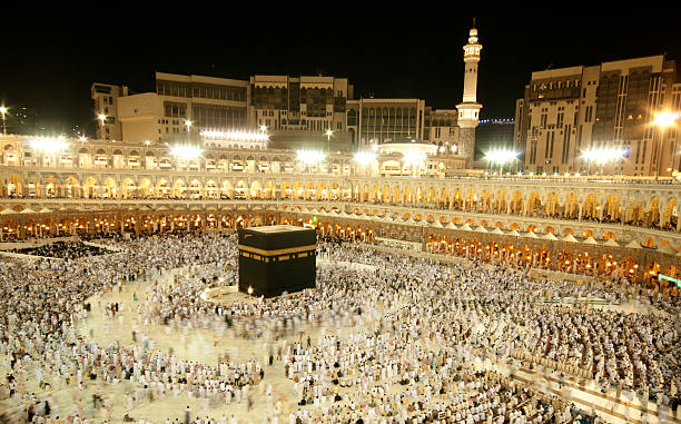 istock Pilgrims circumambulate the Kaabah 154245807