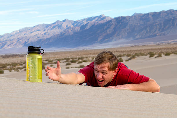 Desert Men Crawling Thirsty Stock Photos, Pictures & Royalty-Free Images -  iStock