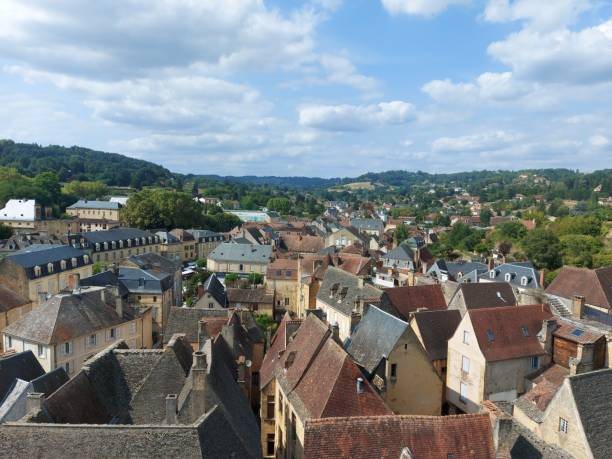 istock view of Sarlat from above 1542606329
