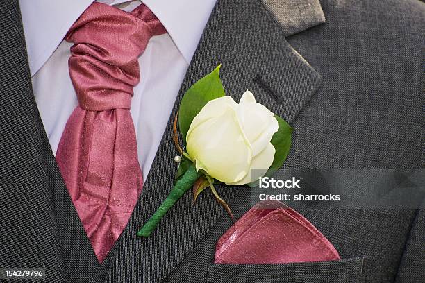 Noivo De Casamento Dia Attire - Fotografias de stock e mais imagens de Amigo Solteiro do Noivo que o Acompanha na Cerimónia do Casamento - Amigo Solteiro do Noivo que o Acompanha na Cerimónia do Casamento, Noivo - Papel em Casamento, Adulto