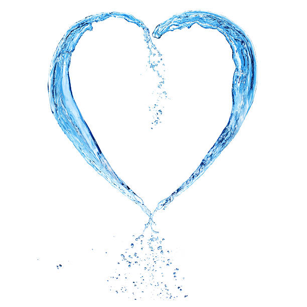 istock Valentine heart made of blue water splashes 154280250