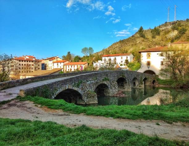 istock Camino de Santiago 1542875891