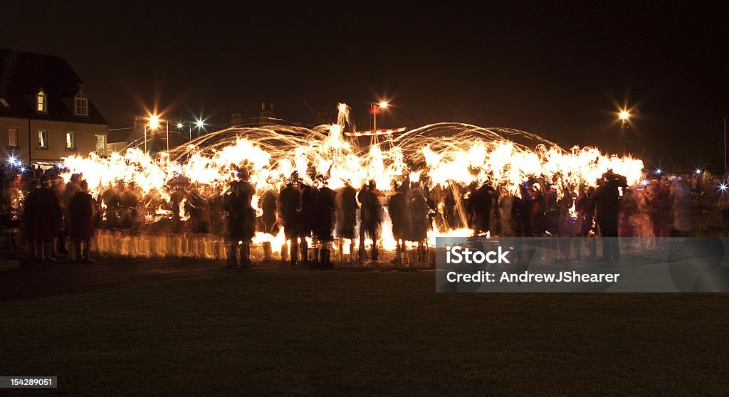 Up Helly Aa Galera bruciore - Foto stock royalty-free di Scozia