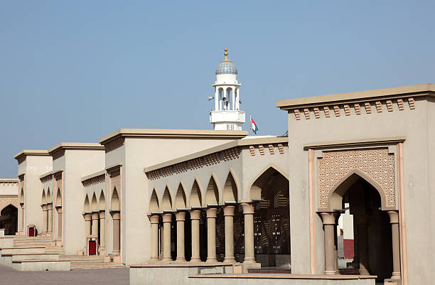 istock Colonnade in Muttrah, Oman 154291070