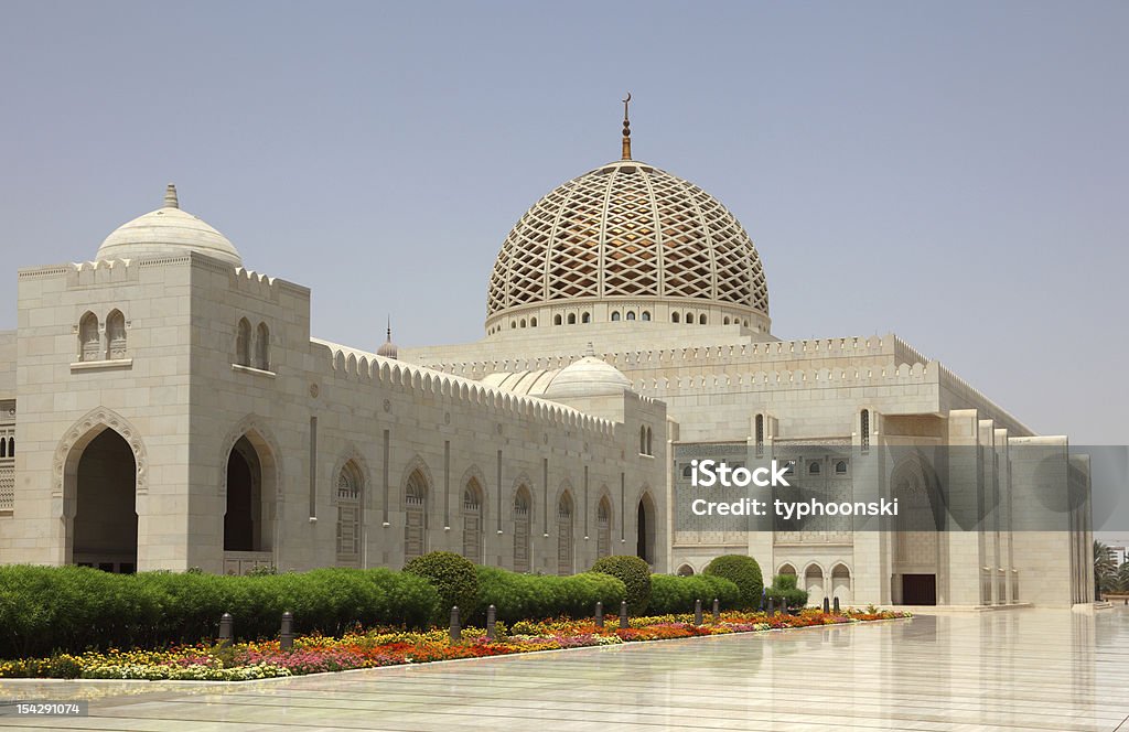 Gran mezquita de moscatel, Omán - Foto de stock de Minarete libre de derechos