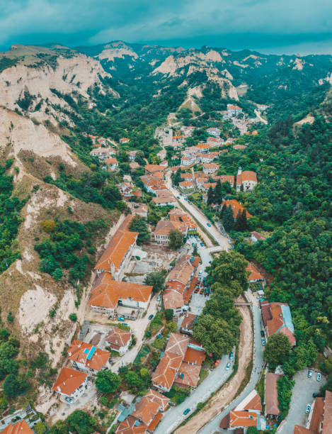 istock The smallest town in Bulgaria 1542913698