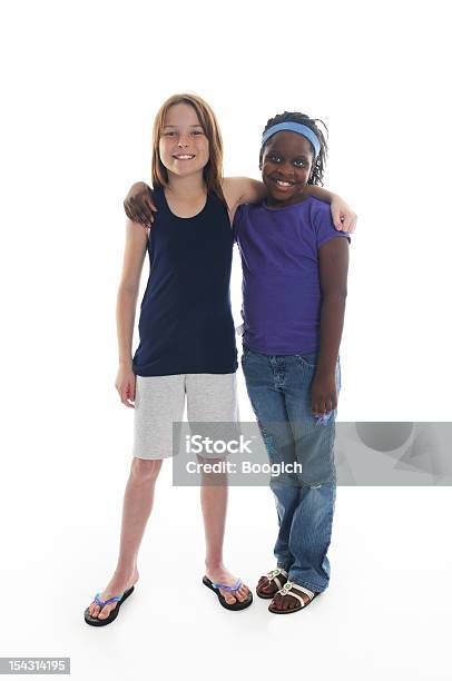 Foto de Dois Jovensamericanas Meninas Em Fundo Branco e mais fotos de stock de Amizade - Amizade, Amizade feminina, Branco