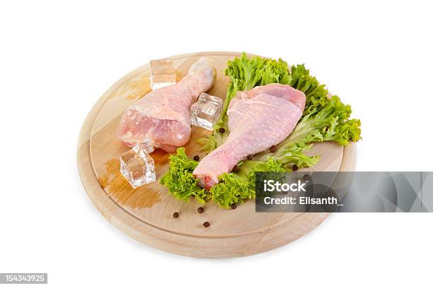 冷凍食品やチキンレッグスグリーンサラダ - つかみ具のストックフォトや画像を多数ご用意 - つかみ具, まな板, オーガニック