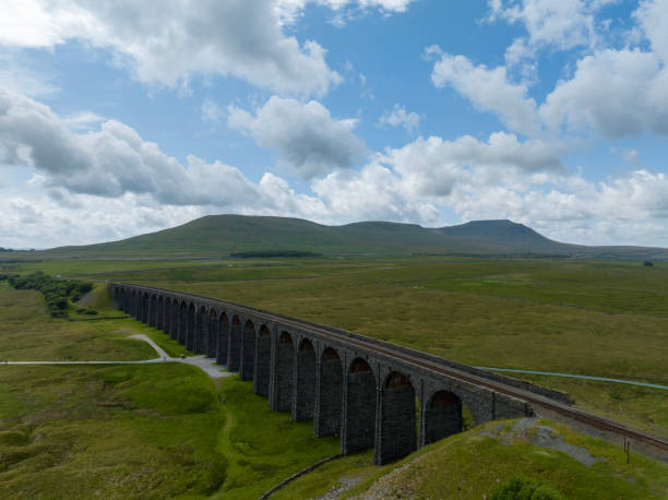 istock Ribblehead Railway Viaduct and the Three Peaks 1543558848