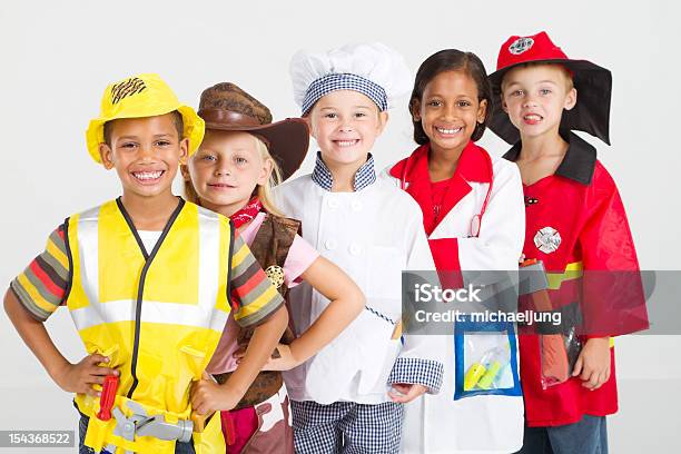 Niños En Ropa De Trabajo Foto de stock y más banco de imágenes de Niño - Niño, Oficio, Disfraz