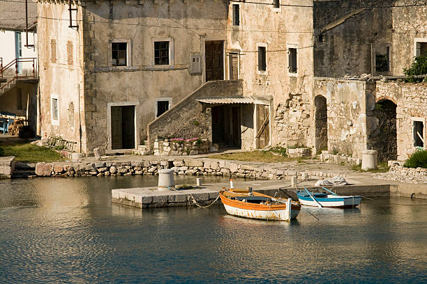 istock Old stone houses in the port 154369043
