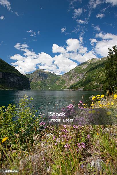 Foto de Noruega e mais fotos de stock de Azul - Azul, Beleza, Beleza natural - Natureza