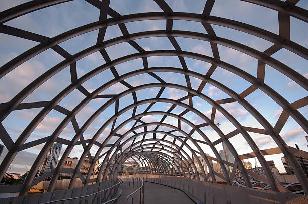 famoso puente de webb en melbourne, australia, victoria - famous place melbourne australia built structure fotografías e imágenes de stock