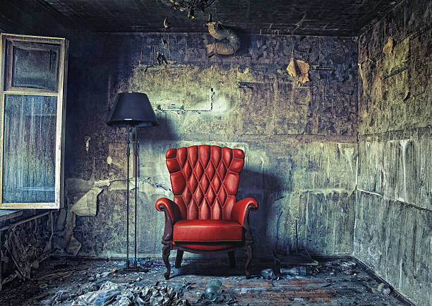 luxure poltrona - burnt furniture chair old foto e immagini stock