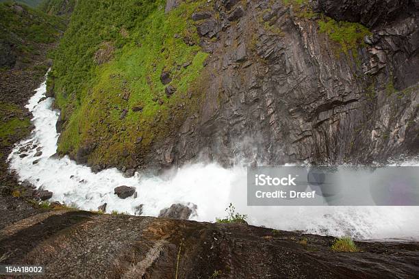 Cascada De Noruega Foto de stock y más banco de imágenes de Acantilado - Acantilado, Agua, Aire libre
