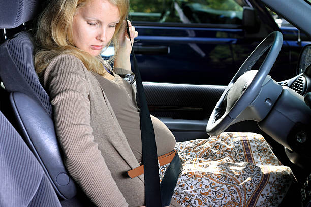 istock Pregnant women in car 154446247