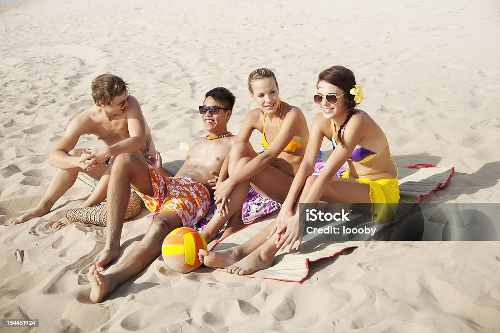 Vacanza in spiaggia - Foto stock royalty-free di Abbigliamento casual