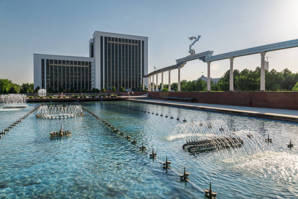 istock Fountain in Mustaqillik Maydoni (Independence Square), Tashkent 1544545984