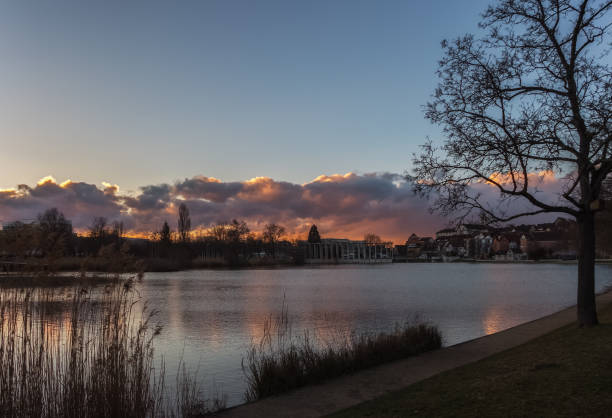 istock A big lake in a public park in the evening 1544728455