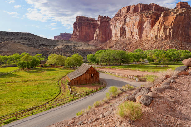 istock Gifford barn by road in Capitol Reef National Park 1545729334
