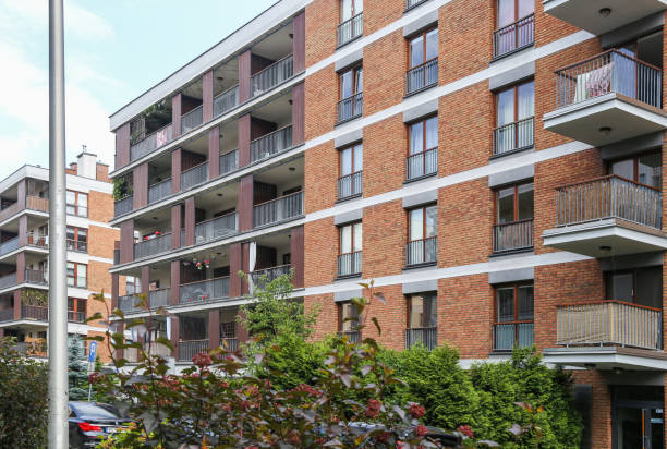 istock modern five floor house, polish real estate 1546298167