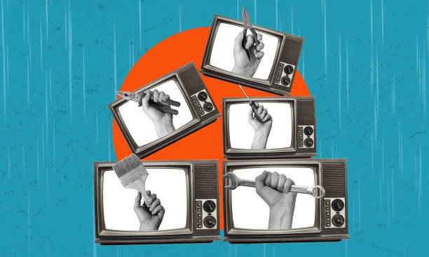 istock Art collages and working tools are shown on TV. 1547714897