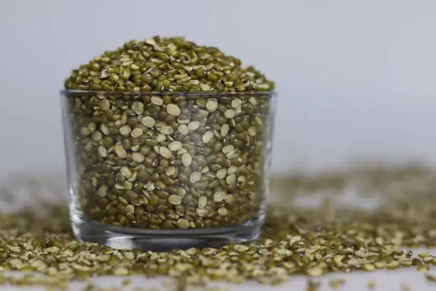 Split mung beans with skin is a legume, with green skin. It is also known as Vigna Radiata. It is highly nutritious with protein, antioxidants, phytonutrients and easy to digest due to fiber content