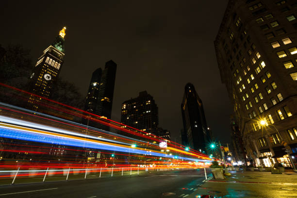 istock Traffic near the Flatiron Building 1548546821