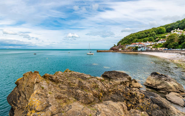 istock Rocky coastline at Babbacombe 1548767928