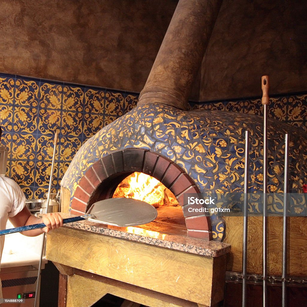 Zegevieren rand Obsessie Traditional Italian Wood Burning Pizza Oven Stock Photo - Download Image Now - Oven, Pizza, Wood Burning Stove - iStock Zegevieren rand Obsessie Traditional Italian Wood Burning Pizza Oven Stock Photo - Download Image Now - Oven, Pizza, Wood Burning Stove - iStock