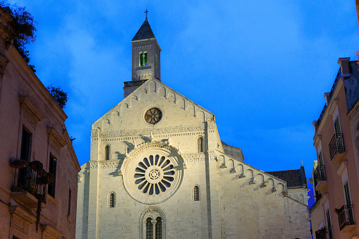 Bari Vecchia street, Italian old town in Puglia at night