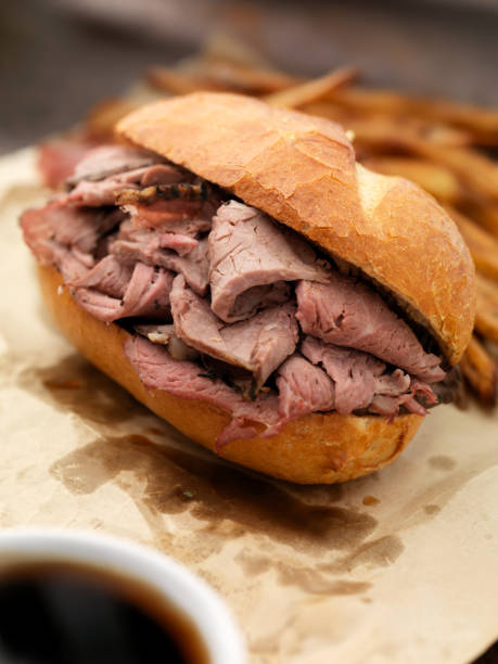 istock Classic Beef Dip with French Fries 154889923