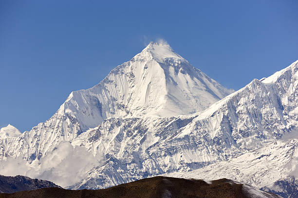 dhaulagiri. everest & circuito de los annapurnas. nepal motivos - cascada de hielo fotografías e imágenes de stock