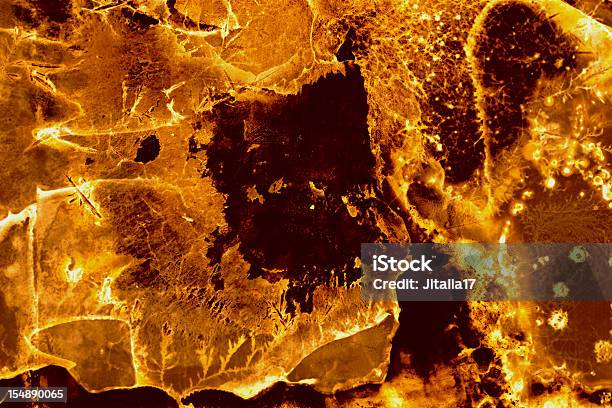 Golden Fractales Erupción Solar De Fondo Foto de stock y más banco de imágenes de Abstracto - Abstracto, Magnificación, Amarillo - Color