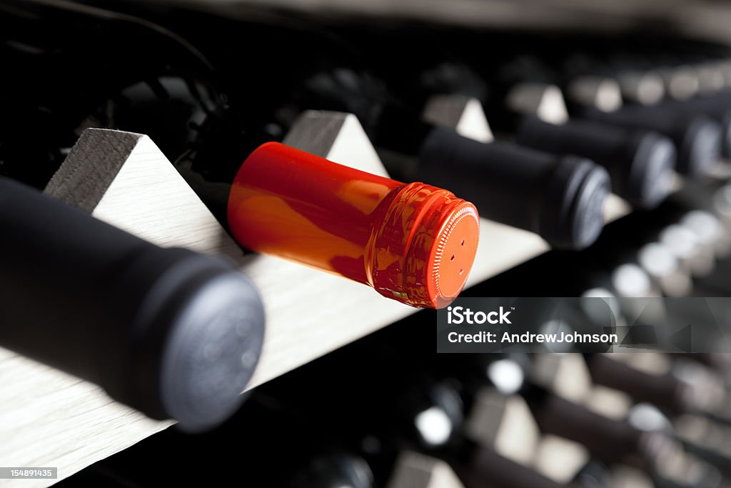 Wine Rack - Lizenzfrei Alkoholisches Getränk Stock-Foto