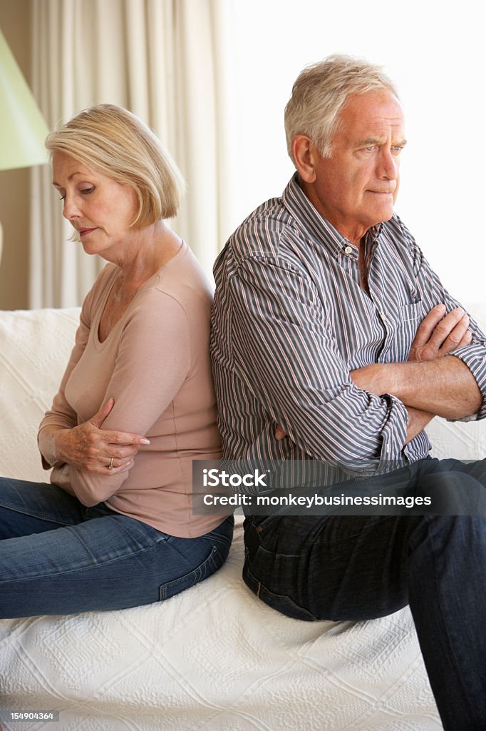 Senior Casal tendo argumento em Casa - Royalty-free Discutir Foto de stock