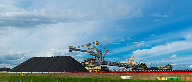 Coal Stacker Reclaimer on loading site in hunter  Reclaimer stock pictures, royalty-free photos & images