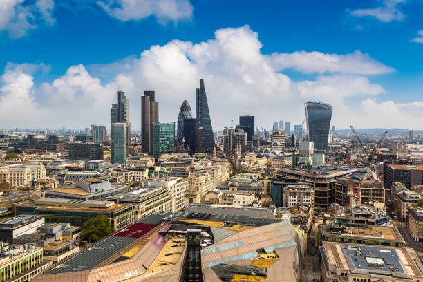 istock Panoramic view of London 1549059045